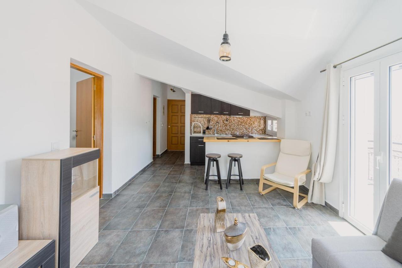 Stellatos House Apartment Poros  Ngoại thất bức ảnh