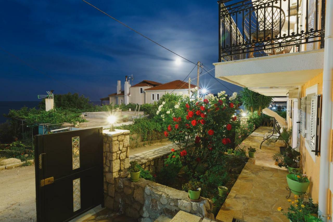 Stellatos House Apartment Poros  Ngoại thất bức ảnh